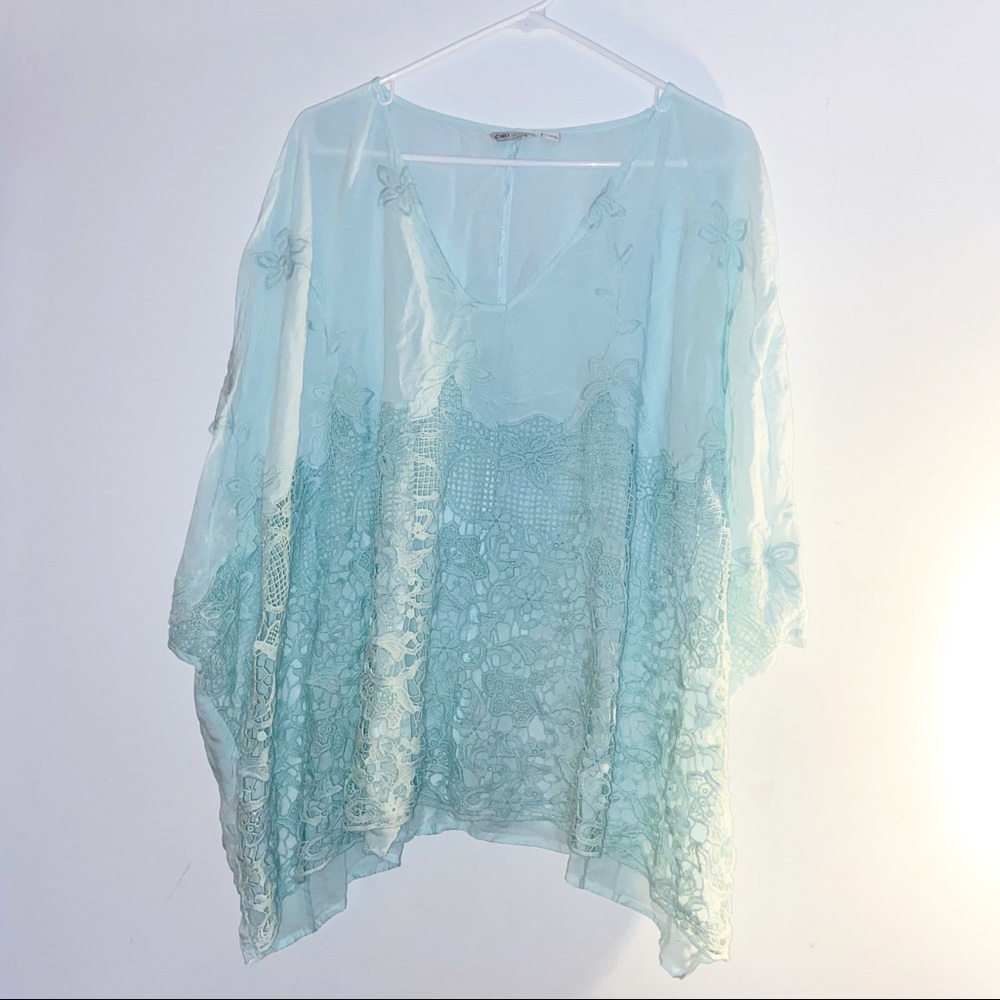 Light blue crochet floral flowy cover up top 18 20